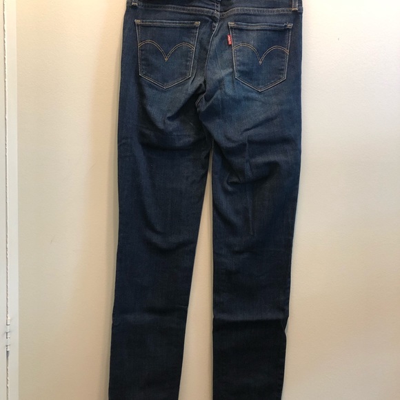 NWOT Levi’s 712 slim straight mid-rise - Picture 3 of 6
